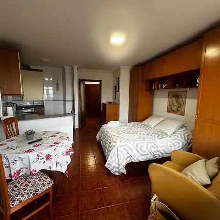 Con Vistas Al Mar Y Piscina شقة *